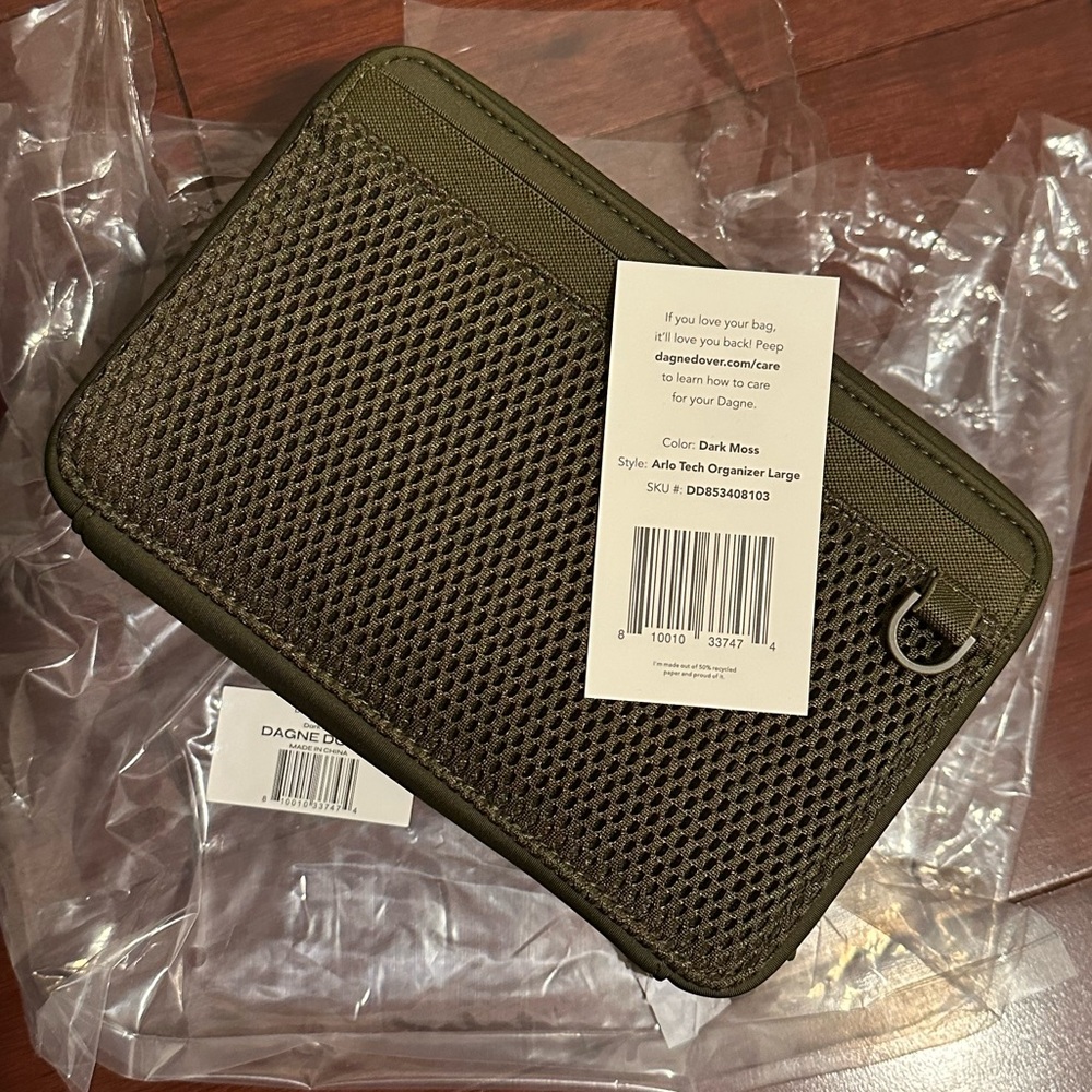 DAGNE DOVER ARLO NEOPRENE TECH ORGANIZER **BRAND NEW**